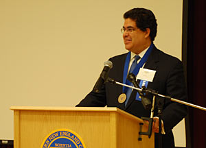photo of Bob Flores
