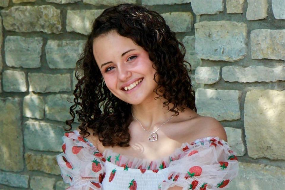 Photo of Kyndall Miller, a youth advisor to the National Mentoring Resource Center Photo of Kyndall Miller, a youth advisor to the National Mentoring Resource Center